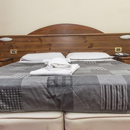 Hotel La Terrazza Sauze D'Oulx Ngoại thất bức ảnh