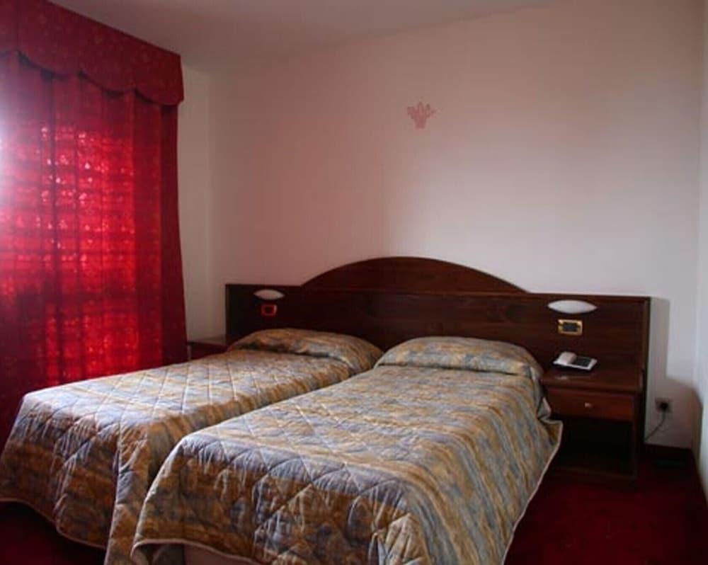 Hotel La Terrazza Sauze D'Oulx Ngoại thất bức ảnh