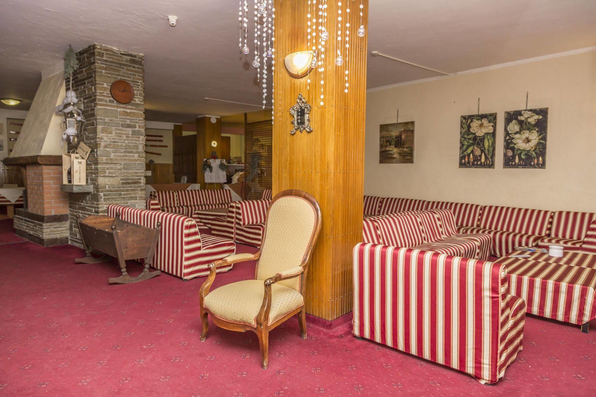 Hotel La Terrazza Sauze D'Oulx Ngoại thất bức ảnh