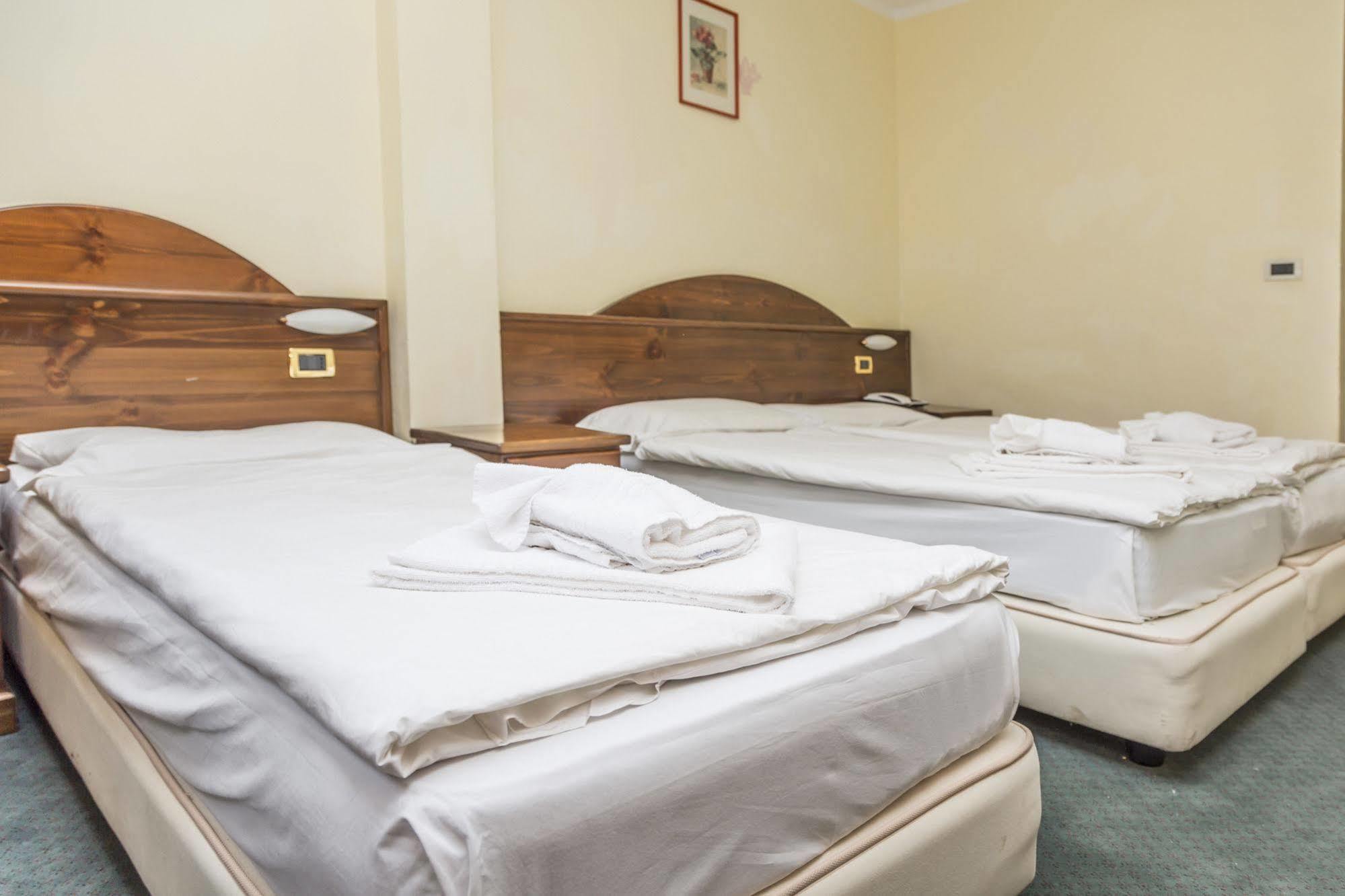 Hotel La Terrazza Sauze D'Oulx Ngoại thất bức ảnh